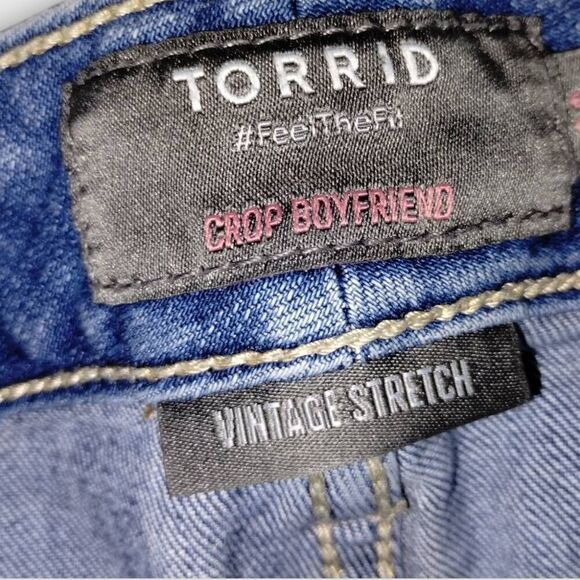 Torrid Womens Jeans Sz 28 Distressed Crop‎ Boyfriend Vintage Stretch Streetwear - Picture 9 of 14
